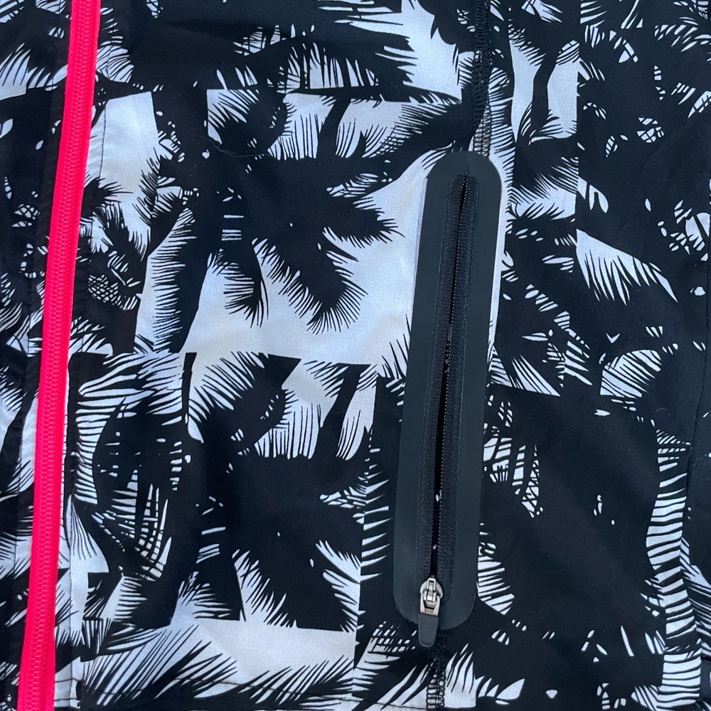 Fabletics Palm Tree Jacket - Picture 4 of 4